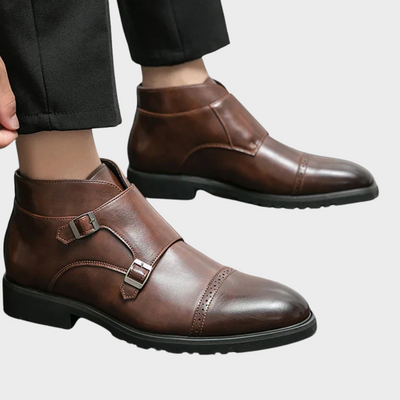Parker | Stivali a Doppia Fibbia in Pelle Sintetica